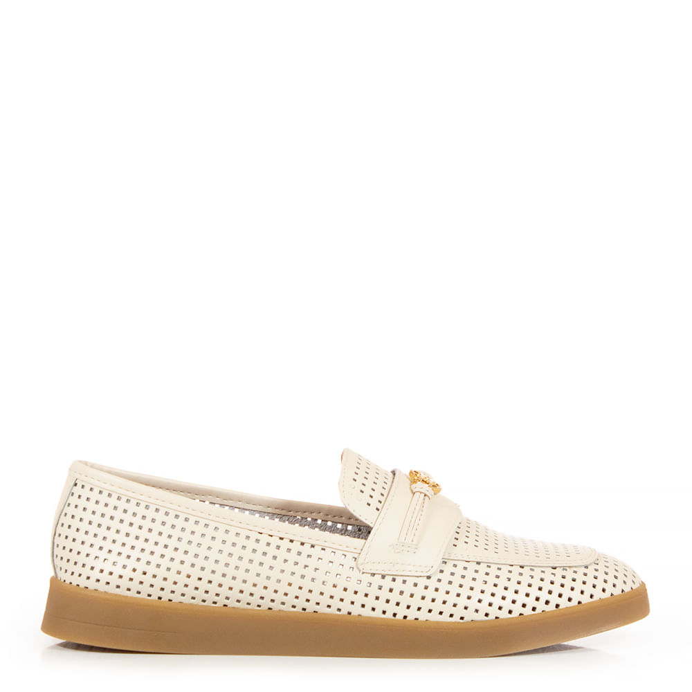 Mocassim Off White Couro Comfort Recorte laser