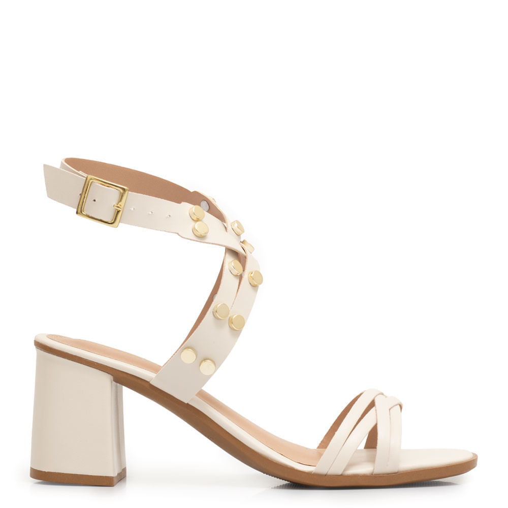 Sandália Off White Tachas