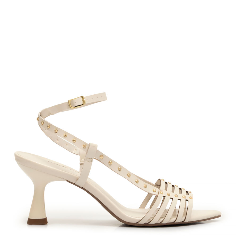 Sandália Off White Recortes Laser Tachas