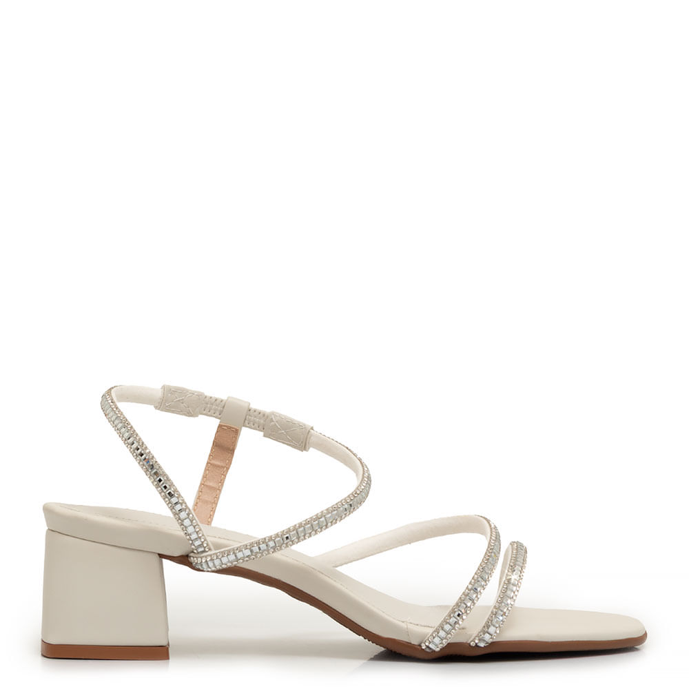 Sandália Off White Tiras Strass