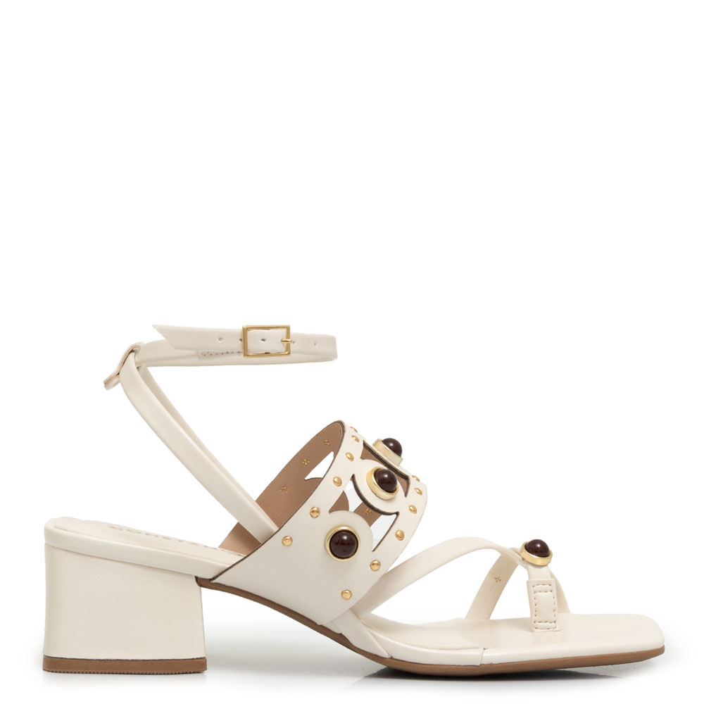 Sandália Off White Rebites Recortes