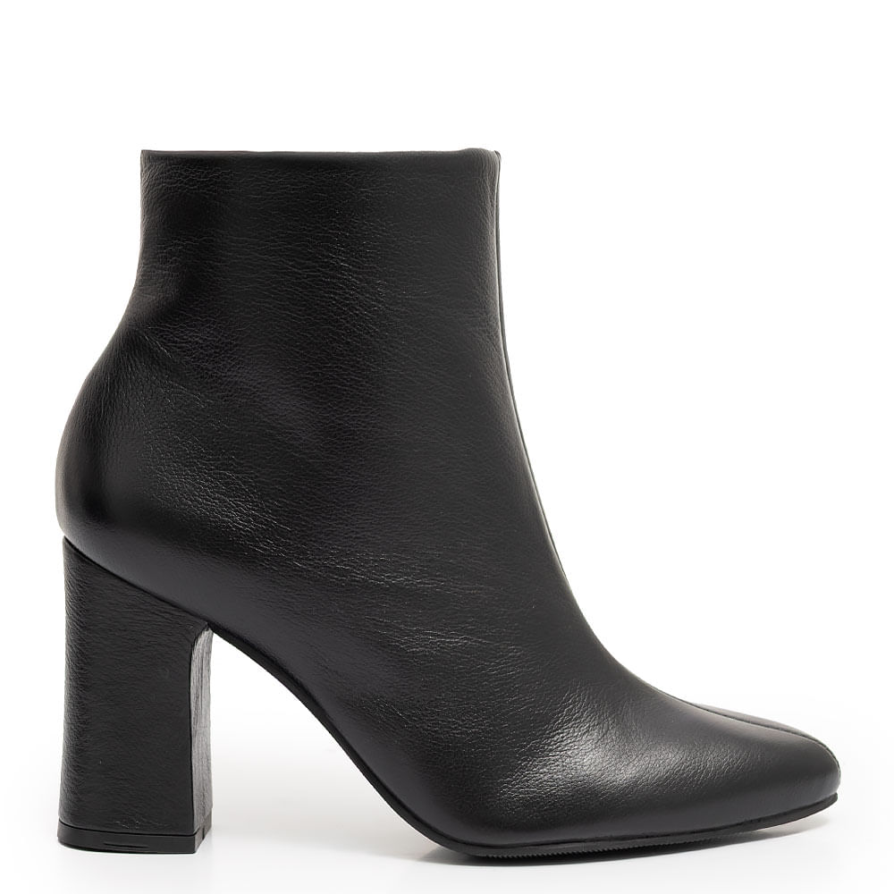 Ankle Boot Preta Couro Salto Alto