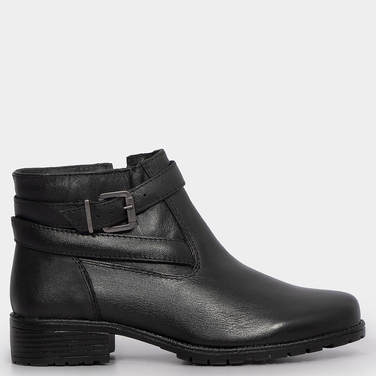 Ankle Boot Preta Fivela Transpassada